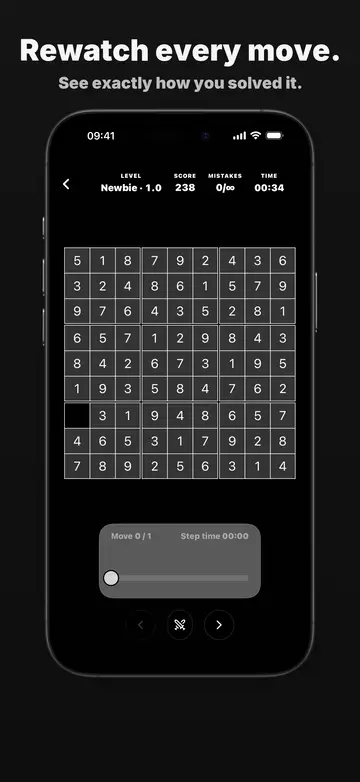 The replay screen showing the level, score, mistakes and time above the board, with a move counter, step time and a progress bar below it